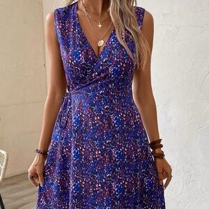 Emery rose all over print wrap dress size small